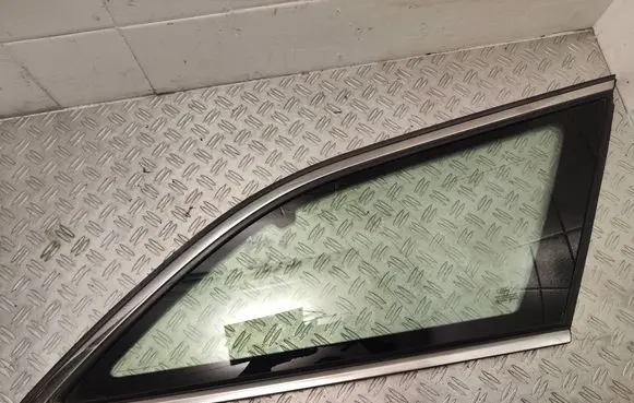 Ford Mondeo MK V Rear side window 43R001025 DOT27AS2M24100