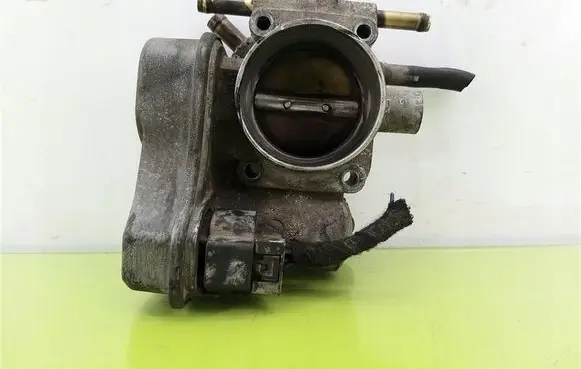 Opel Zafira A Throttle body valve 25177983