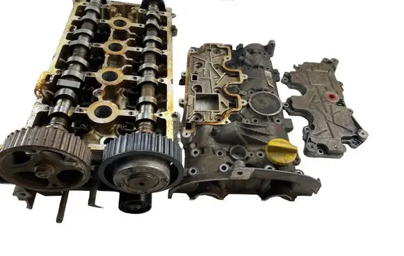Renault Megane II Engine head 8200145259F