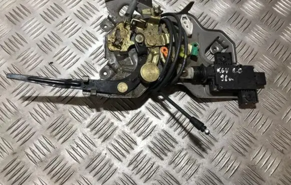 Chrysler Voyager Rear door lock 04717489aa 034398