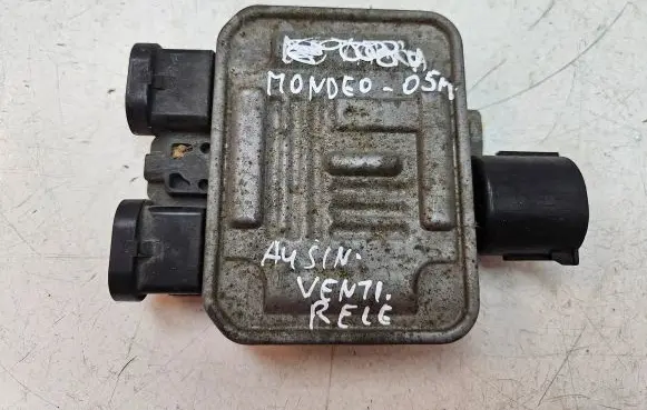 Coolant fan relay