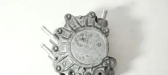 Audi A3 S3 8V Vacuum pump 03G145209