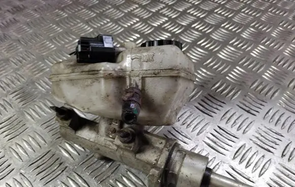 Ford Mondeo Mk III Master brake cylinder