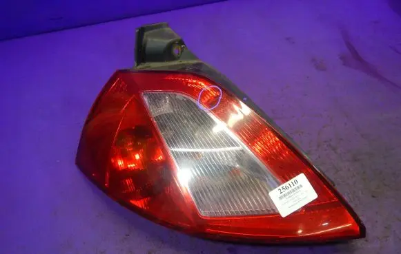 Renault Megane II Rear/tail lights 8200073236B