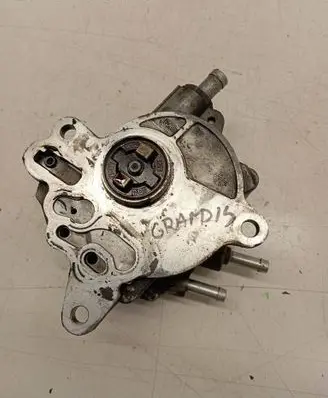 Mitsubishi Grandis Vacuum pump 03G145209 040403A