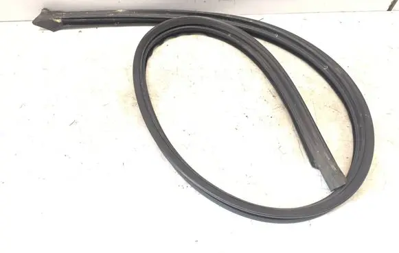 Mercedes-Benz CLK A209 C209 Sunroof sealing rubber 