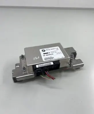 BMW M3 F80 Transfer box differential control unit 8065118