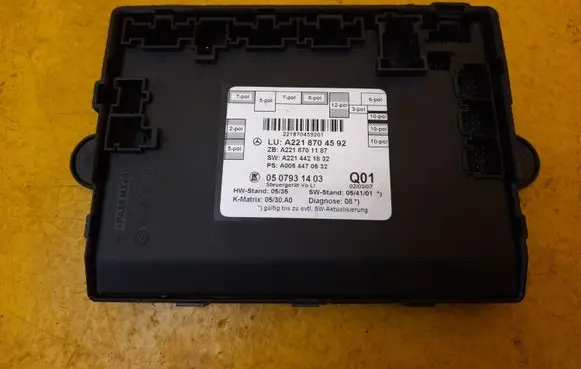 Mercedes-Benz S W221 Door control unit/module A2218704592