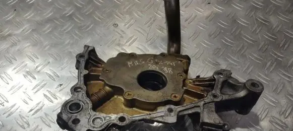 Mitsubishi Galant Oil pump 