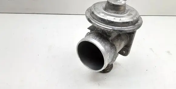 BMW X5 E53 EGR valve 7785452