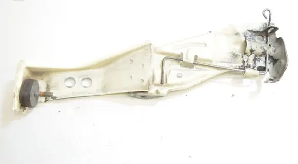 Audi A6 S6 C4 4A Radiator mount bracket 4A0805807