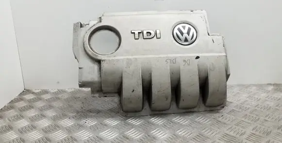 Volkswagen PASSAT B6 Engine cover (trim) 03G103967
