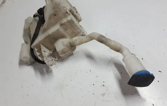 Volkswagen Polo V 6R Lamp washer fluid tank 