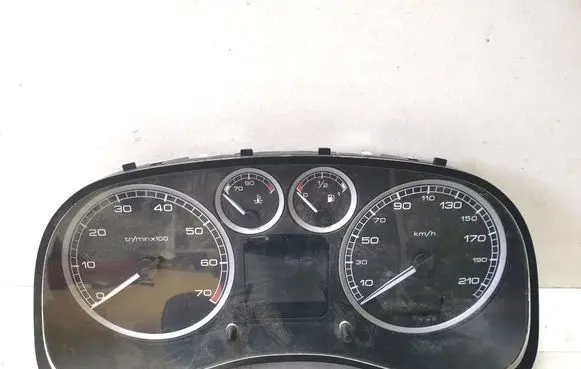 Peugeot 307 Speedometer (instrument cluster)