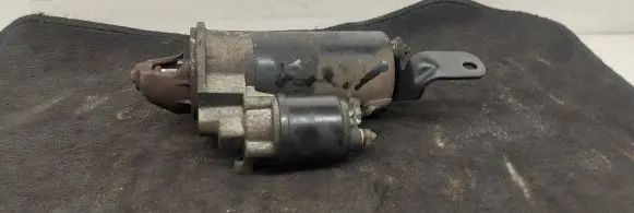Opel Zafira A Starter motor