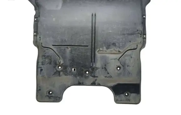 Volkswagen Taigo Engine splash shield/under tray 2Q0825236H 2Q0825236