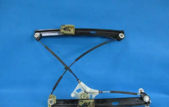 Volkswagen Polo VI Front door manual window regulator 2G4837461B
