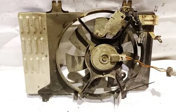 Mazda 2 Radiator cooling fan shroud