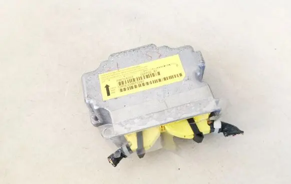 Mitsubishi Outlander Airbag control unit/module p8635a035