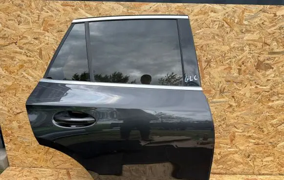 Mercedes-Benz GLC X253 C253 Rear door 