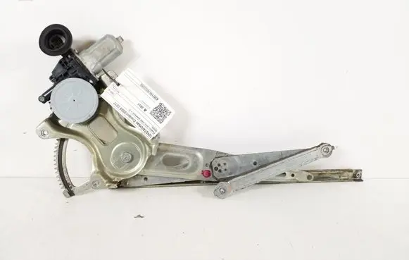 Toyota Urban Cruiser (XP110) Front door window regulator with motor