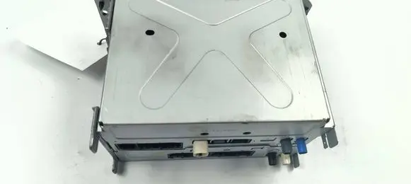 Radio/CD/DVD/GPS head unit