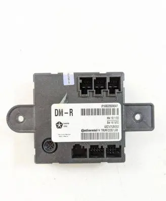 Chrysler Pacifica Sliding door control unit/module 68225096AF F232601J9B A2C7475250600