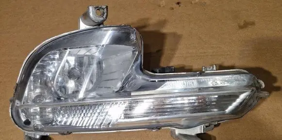 Peugeot 508 Front fog light 9670476280