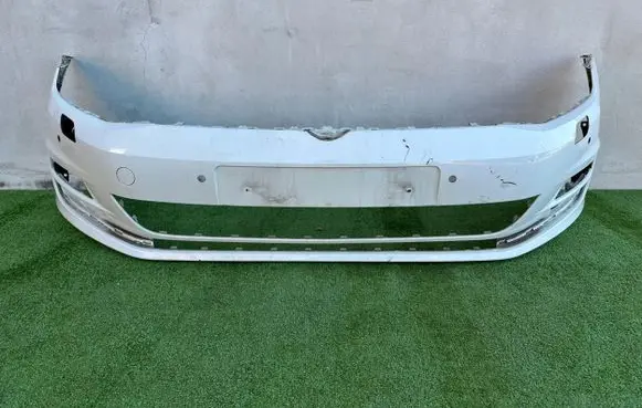 Volkswagen Golf VII Front bumper 5G0807221