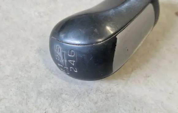Isuzu D-Max Gear lever shifter trim leather/knob 
