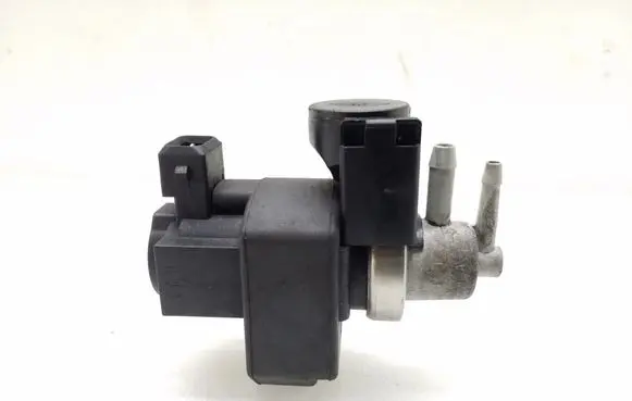 Hyundai i40 Turbo solenoid valve 394502A600