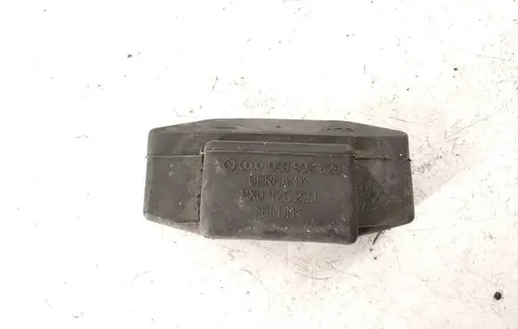 Volkswagen PASSAT B5.5 Other engine bay part 059906629 PX0425223