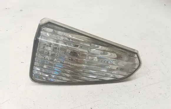 Tailgate rear/tail lights