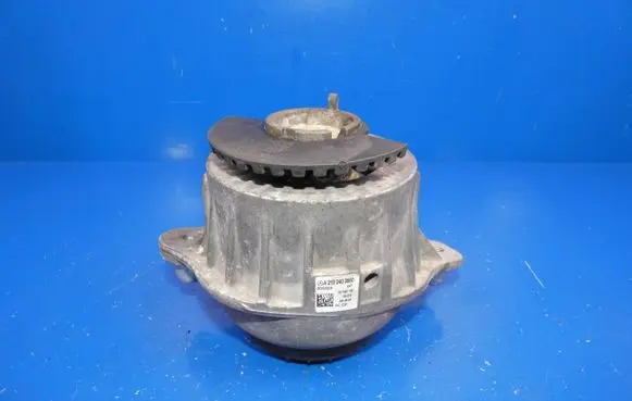 Mercedes-Benz E W213 Engine mount bracket A2132400500 ZGS002