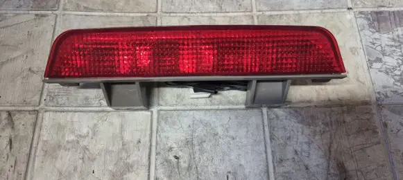 Mitsubishi Galant Third/center stoplight 0509140