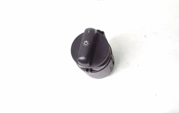 BMW 5 E39 Light switch 8363683