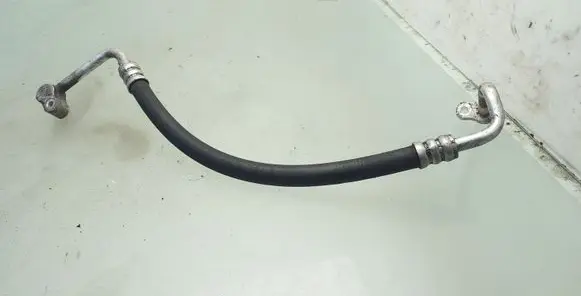 KIA Sorento Air conditioning (A/C) pipe/hose R134A011