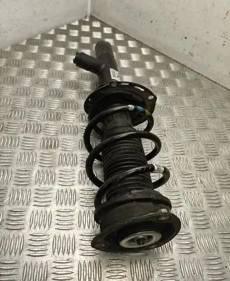 Volkswagen PASSAT B8 Front shock absorber with coil spring 3Q0413032A
