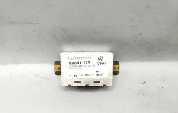 Audi A4 S4 B5 8D Alarm control unit/module 4D0951173B
