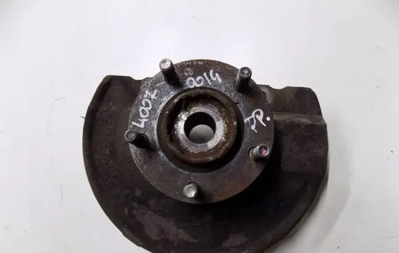 Peugeot 208 Front wheel hub spindle knuckle 5370001aedqaf6wa2q