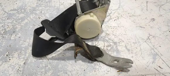 BMW 5 E60 E61 Rear seatbelt 040528 33034546