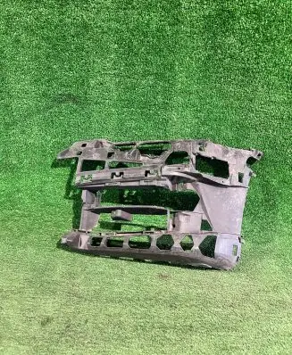 BMW 5 G30 G31 Headlight/headlamp mounting bracket 7385345