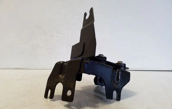 Nissan Qashqai J12 ABS pump bracket 