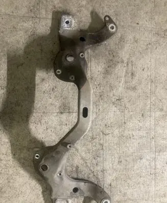 Porsche Cayenne (9PA) Engine mounting bracket 94837530902