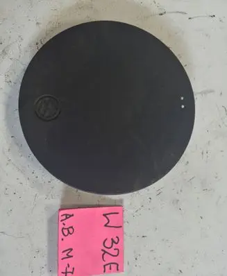 Volkswagen Transporter - Caravelle T4 Original wheel cap 701601151