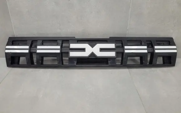 Dacia Duster III Front bumper upper radiator grill 622565538R