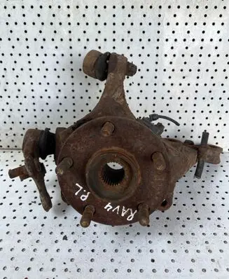 Toyota RAV 4 (XA30) Front wheel hub spindle knuckle