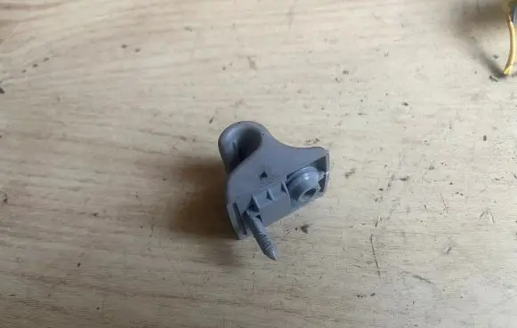 Sun visor clip/hook/bracket