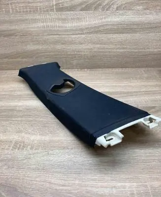BMW 3 E90 E91 (B) pillar trim (top) 7058335