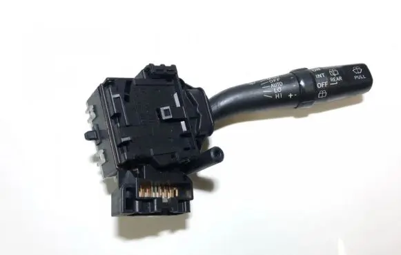 Toyota Avensis T220 Wiper control stalk 173654